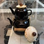 کتری قوری لعابی طرح مادام کوکو ه