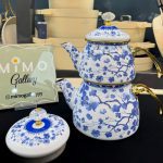 کتری قوری لعابی شاهین ترکیه طرح گلهای آبی ب