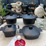 سرویس قابلمه چدن گرانیت 8 پارچه کرکماز طرح مربعی ب