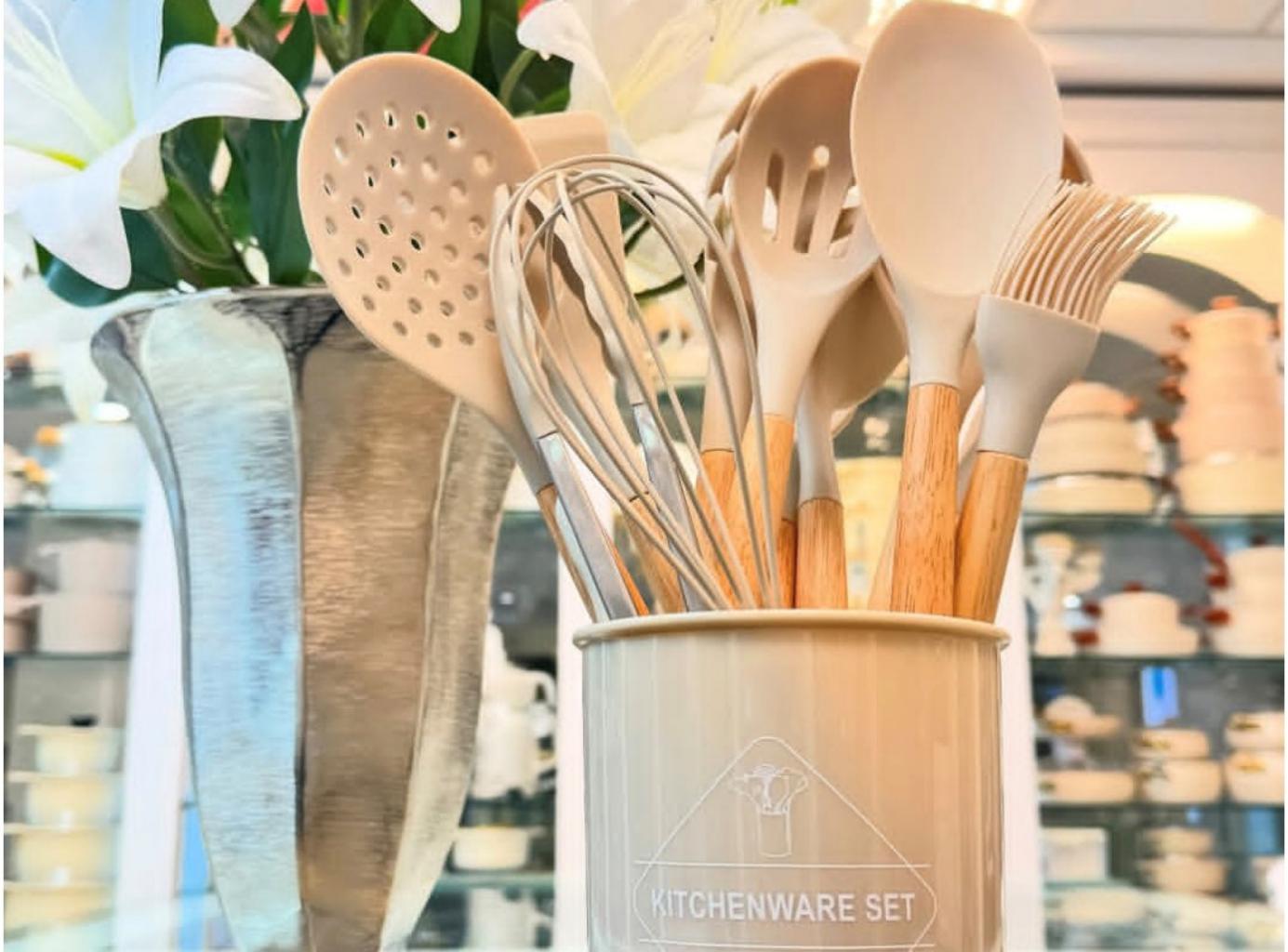 سرویس کفگیر ملاقه 13 پارچه کیچن وار ست مدل سلیکونی از نماینزدیکج