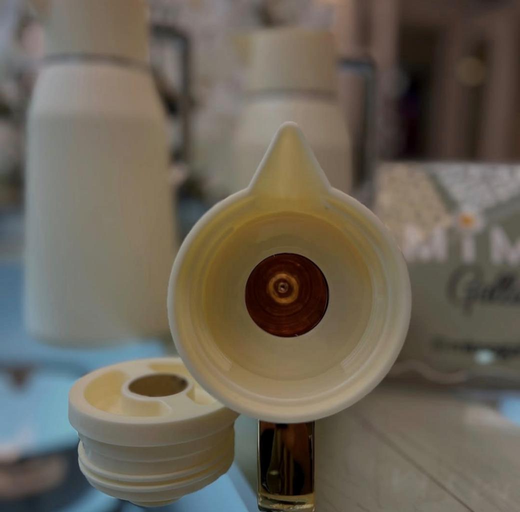 فلاسک شیشه صورتی برند orive ب داخل